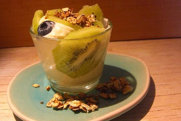 Honey Yogurt with Kiwi