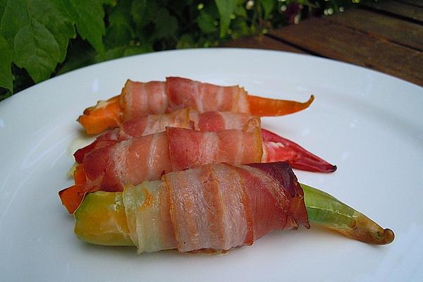 Hot Peppers Filled with Cream Cheese in Bacon Coating