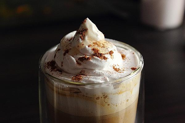 Hot White Chocolate with Pumpkin and Spices