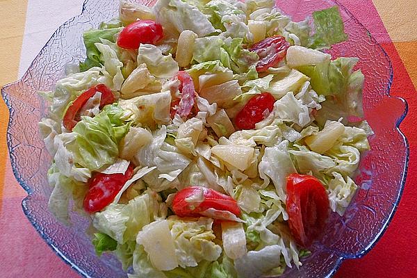 Iceberg Lettuce with Pineapple and Tomatoes