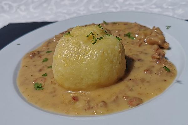 Iris` Boiled Potato Dumplings