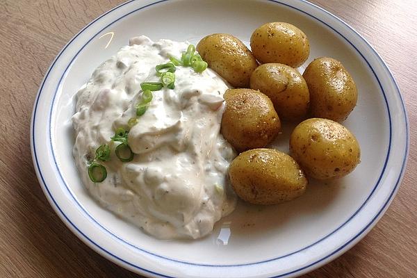 Jacket Potatoes with Herbal Quark for Those Who Want To Diet