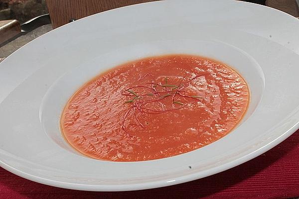 Jerusalem Artichoke Soup with Carrots and Tomatoes