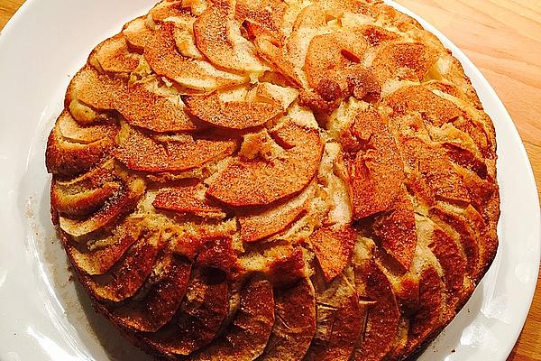 Juicy Vanilla – Apple – Sponge Cake
