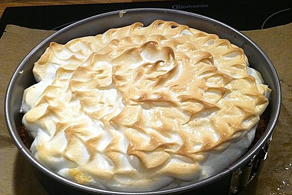 Key Lime Pie with Meringue (meringue Topping)