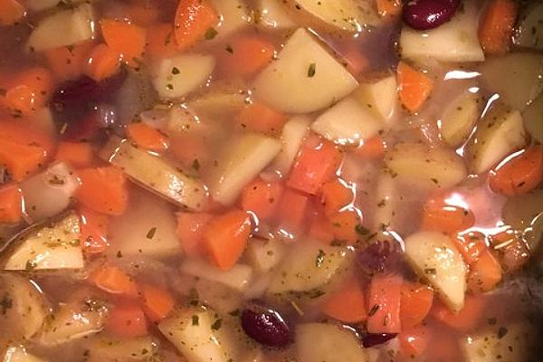 Kidney Bean Stew with Potatoes and Carrots