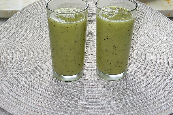 Kiwi Apple Banana Smoothie