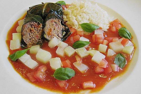 Kohlrabi Leaf Rolls with Minced Meat Filling and Tomato Sauce