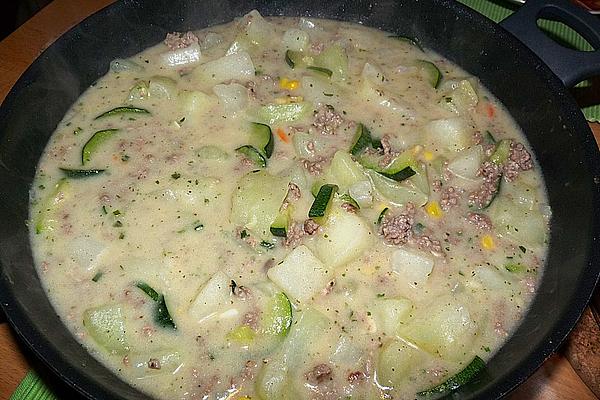 Kohlrabi with Minced Meat
