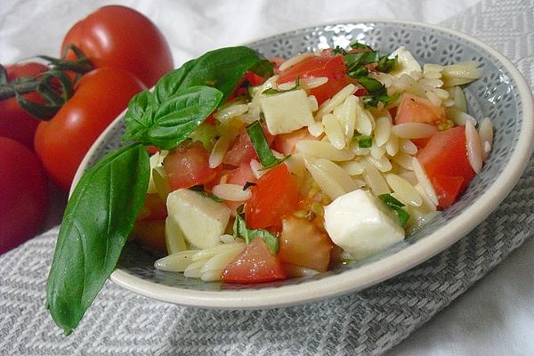 Kritharaki Salad with Tomatoes and Mozzarella