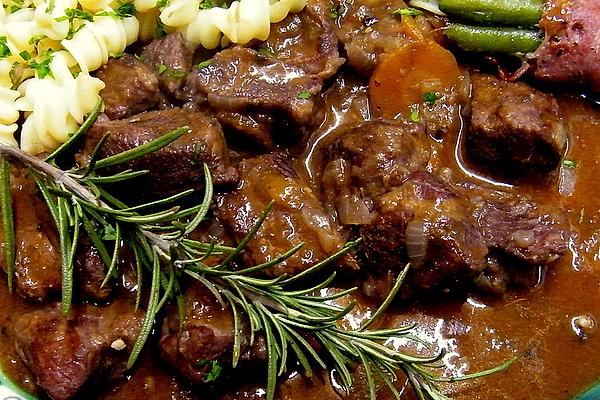 Lamb Goulash with Port Wine and Cranberry Sauce