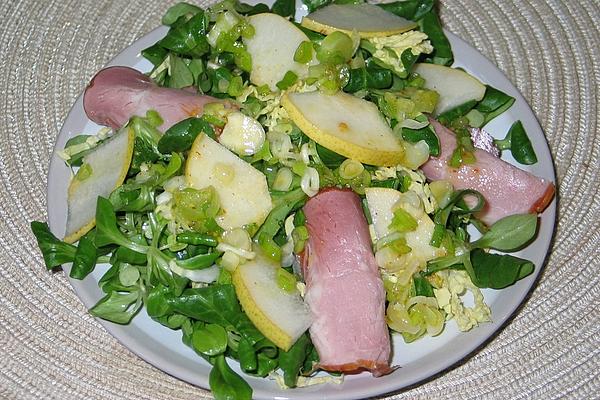 Lamb`s Lettuce with Smoked Pork and Pears