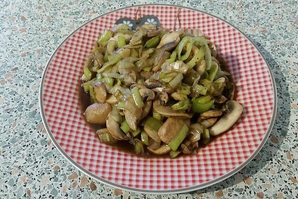 Leek – Mushroom Vegetables with Apple