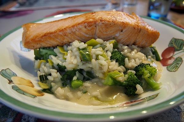 Leek Risotto with Fried Salmon