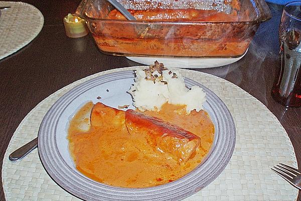 Leek Rolls with Tomato Sauce