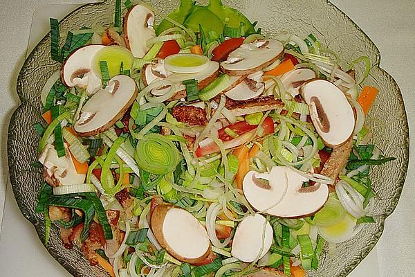 Leek Salad with Mushrooms and Strips Of Chicken Breast