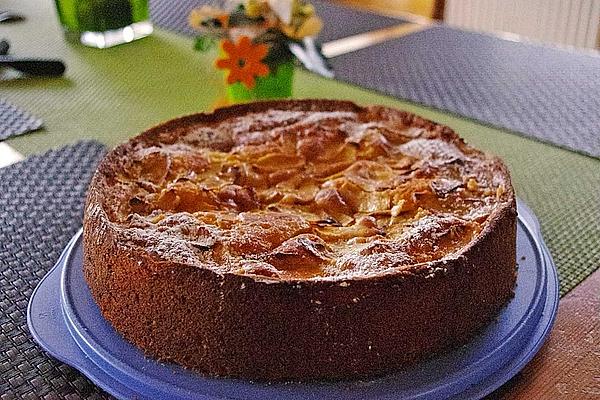 Lemon Cake with Apples