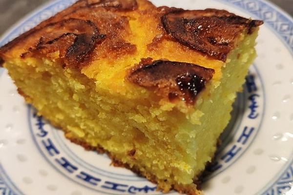 Lemon Cake with Turmeric