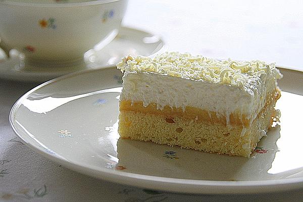Lemon Cream Cake with Curd Cream