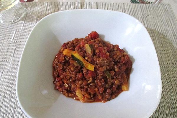 Lentil Dish with Minced Meat and Vegetables