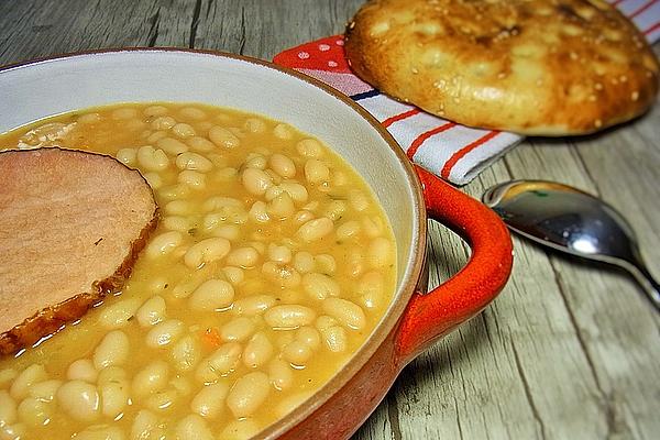 Leona`s Serbian Bean Soup