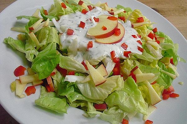 Lettuce with Apple and Peppers