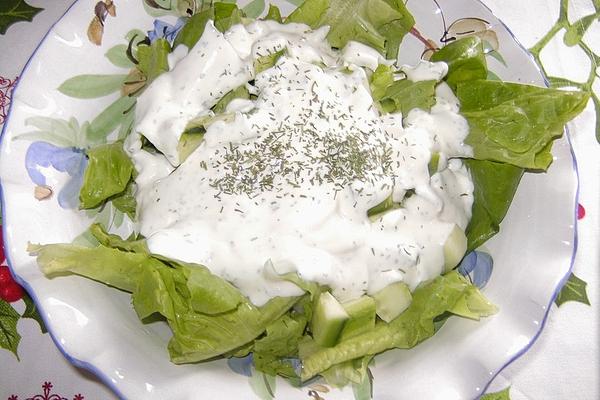 Lettuce with Cucumber and Dill Cream Dressing