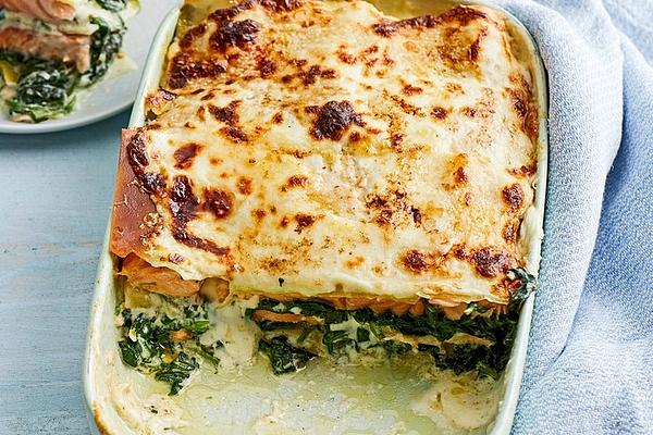 Light Spinach and Salmon Lasagna