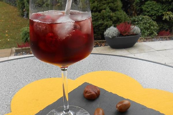Lillet Cherry Drink with Raspberries