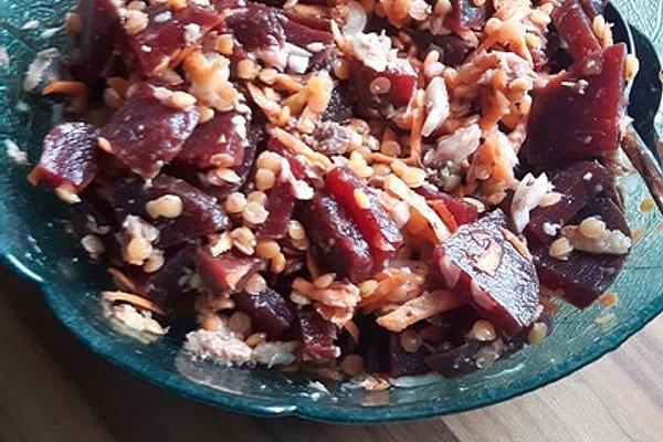 Low Carb Filling Salad Made from Beetroot, Sardines and Lentils