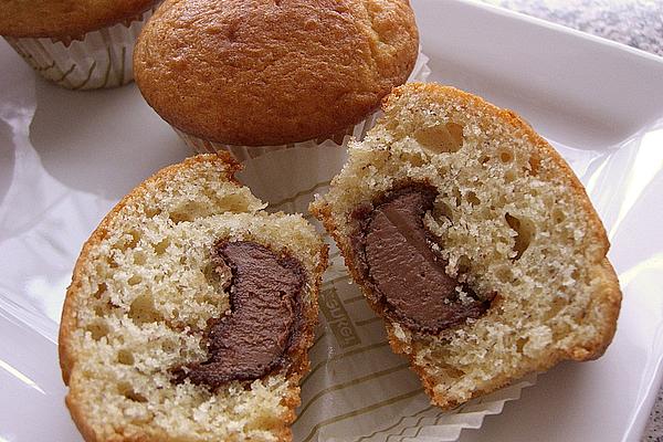 Low Fat Banana Muffins with Nutella Core