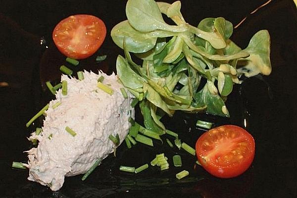 Mackerel Mousse with Lamb`s Lettuce