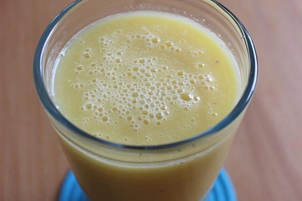 Mango-banana-apple Smoothie