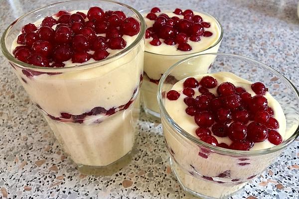 Mango Cream with Red Currants