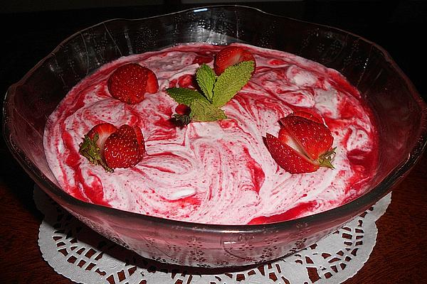 Marbled Strawberry and Vanilla Mousse
