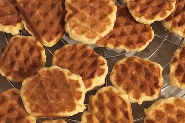 Marzipan – Amaretto – Waffle Biscuits