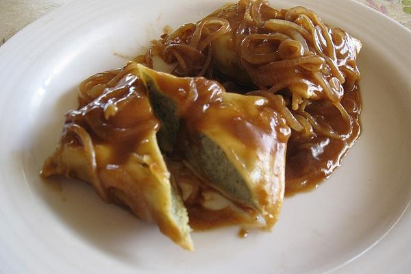 Maultaschen with Red Onions