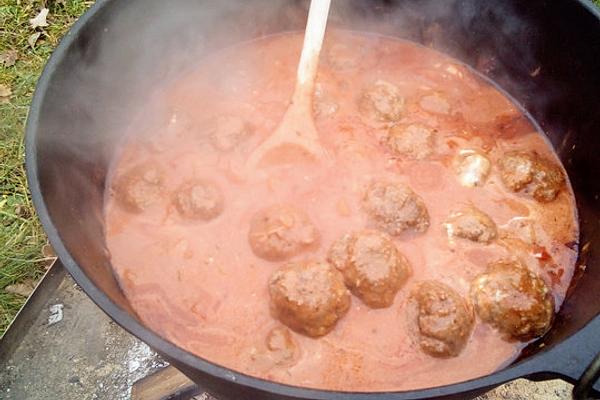 Meatballs from Dutch Oven
