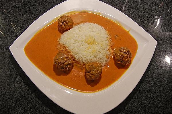 Meatballs in Coconut Curry Sauce