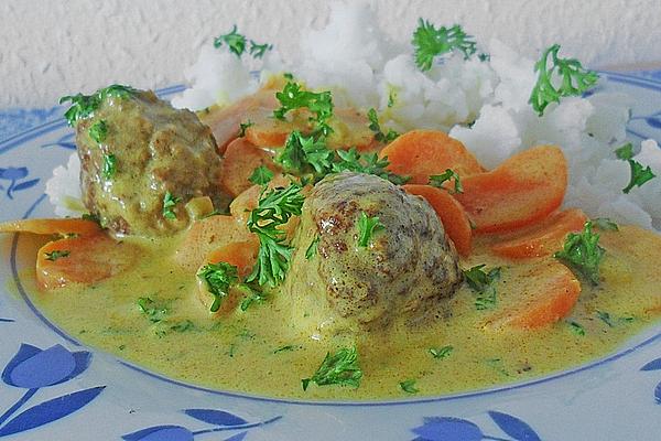 Meatballs in Curry Cream Sauce