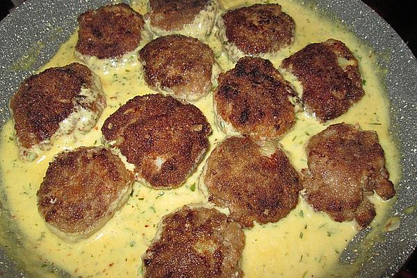 Meatballs in Sour Cream