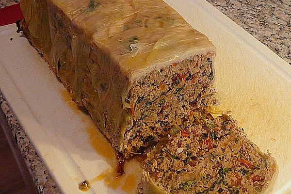 Meatloaf in Leek Coating with Paprika Sauce