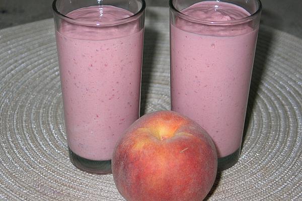 Melon, Peach and Raspberry Smoothie