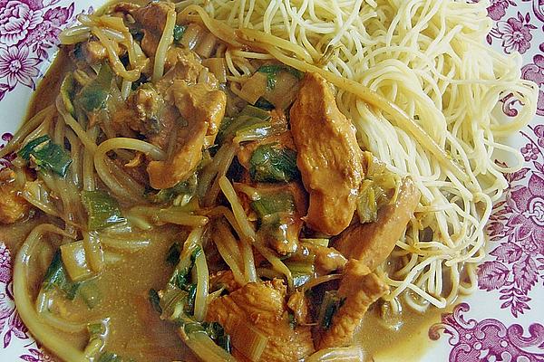 Mie Curry with Chicken Breast