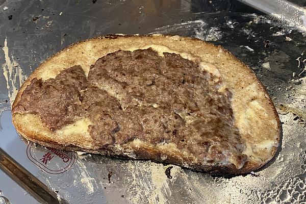 Minced Meat Bread with Processed Cheese for Grilling