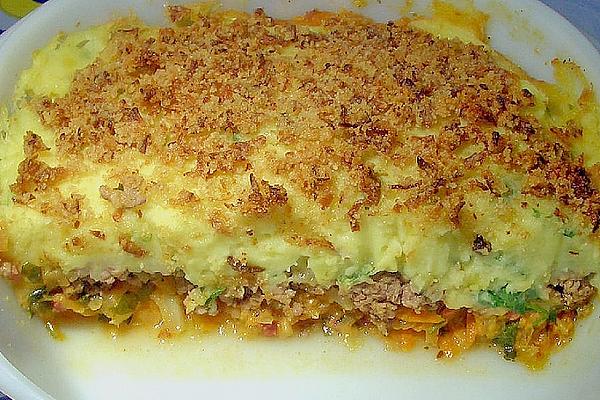 Minced Meat in Bed Of White Cabbage with Mashed Potatoes – Hood