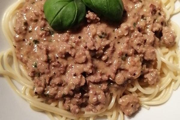 Minced Meat in Gorgonzola-Parmesan Sauce