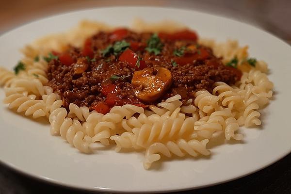 Minced Meat Pan with Peppers and Mushrooms