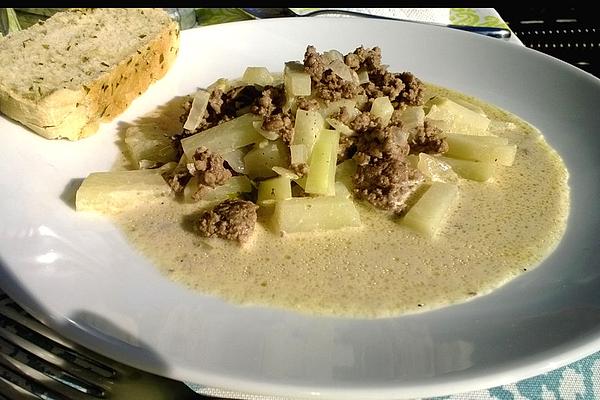 Minced Meat Pot with Kohlrabi