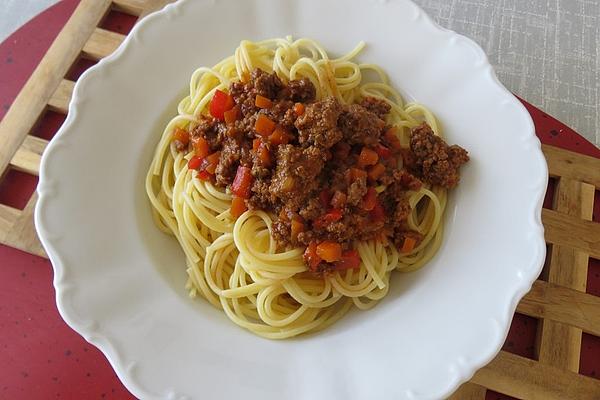 Minced Meat Sauce with Carrots and Peppers